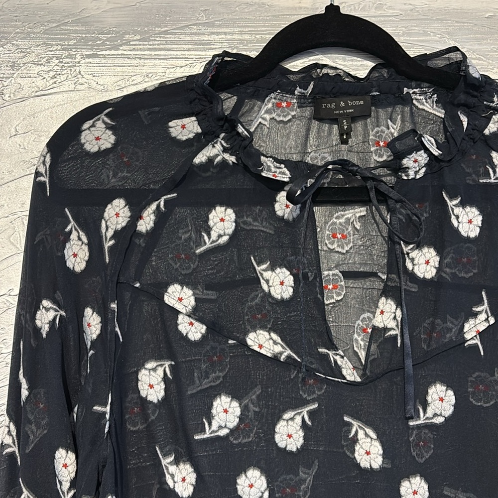 Rag & Bone Sheer Floral Silk Blouse Top Size S Blue & White - Picture 3 of 16